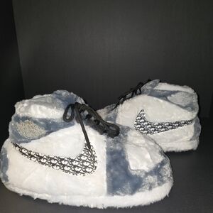 Cozy Women's Slippers in Blue and White